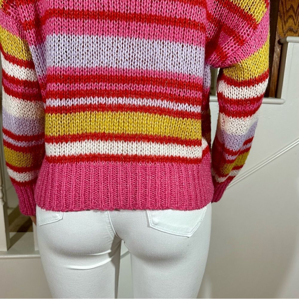 Pink striped soft light sweater - Picture 10 of 11